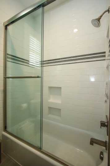 Shower tub combo Southside Place